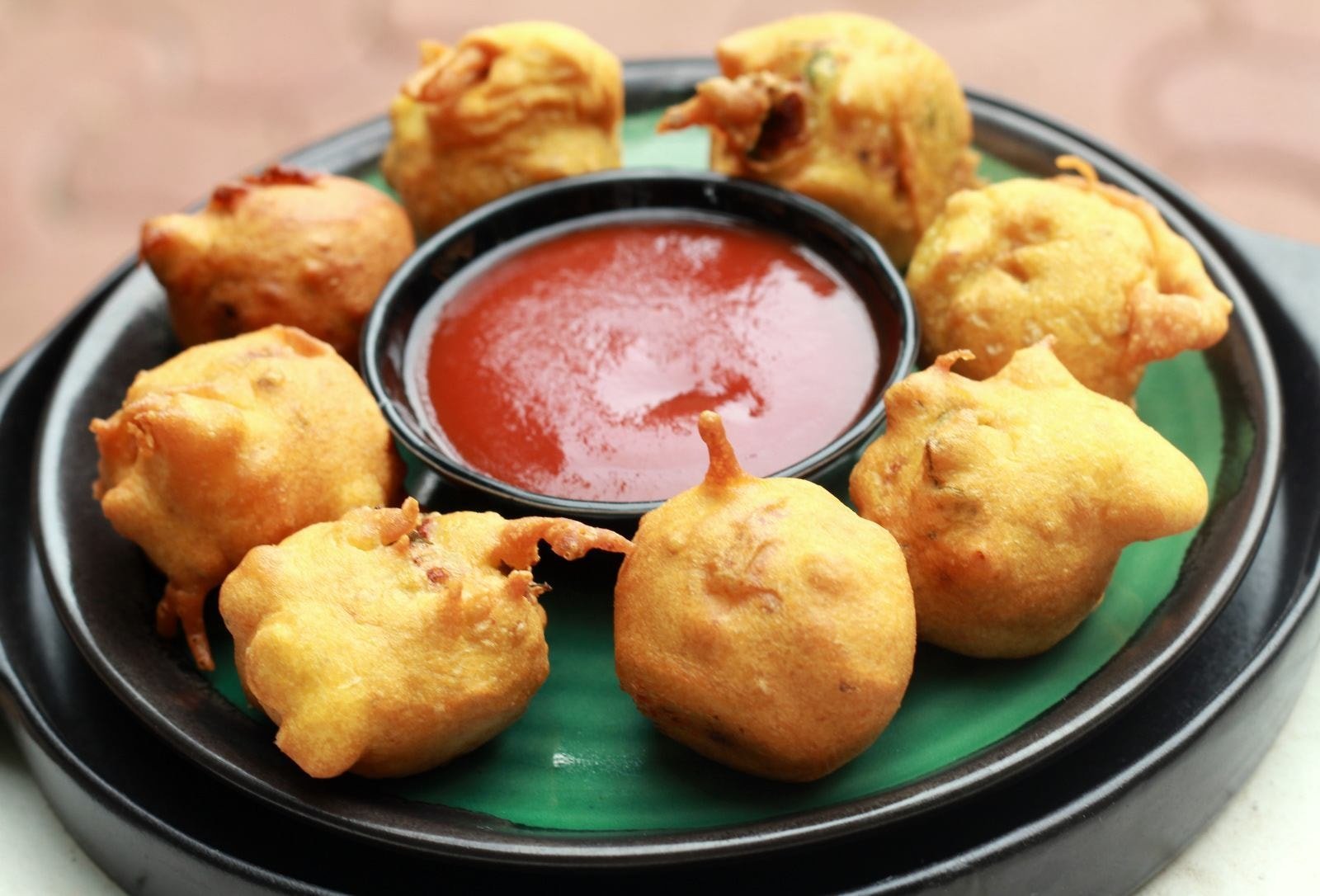 Aloo Bonda with Potato Filling