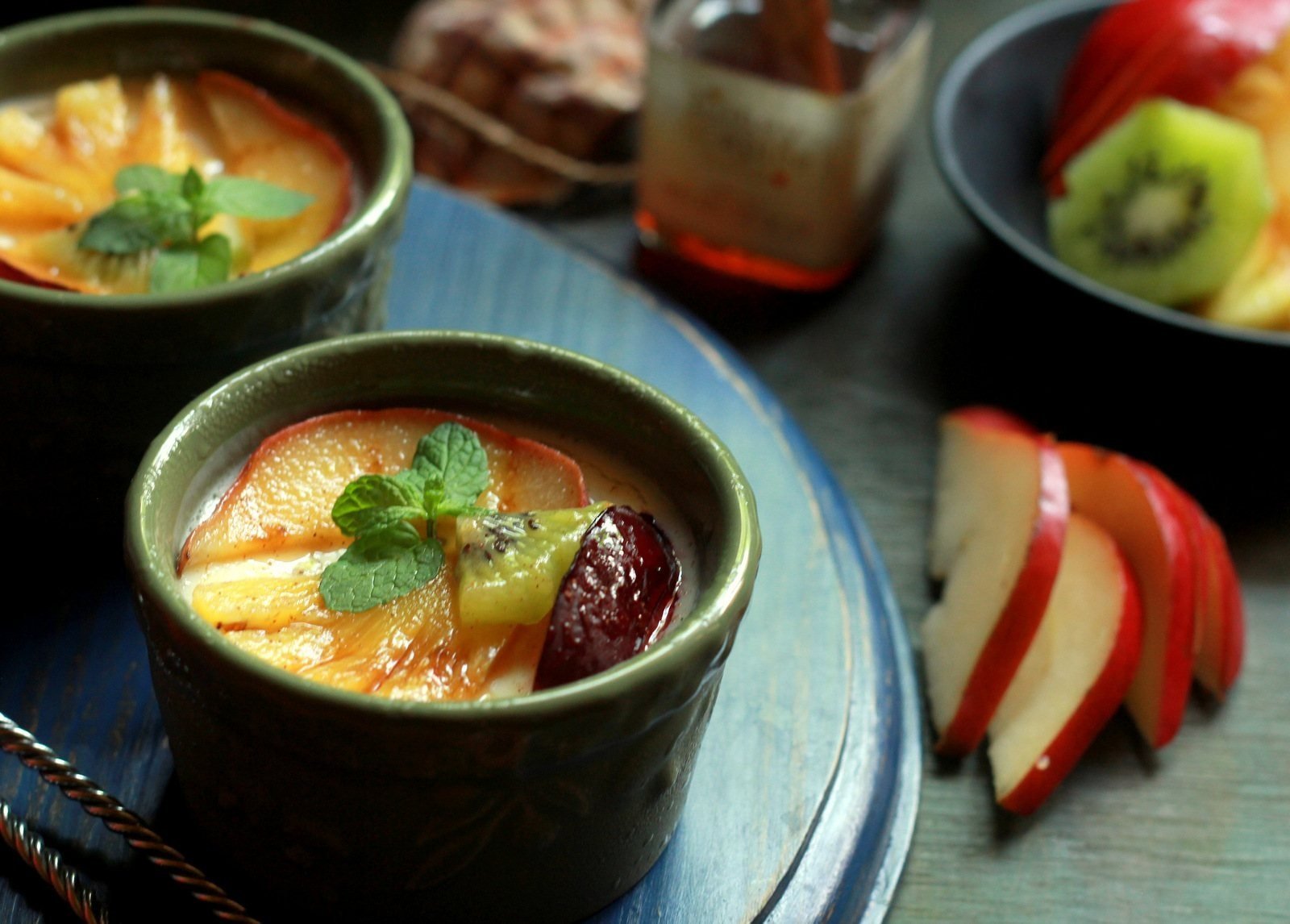 Baked Yogurt with Honey-Cinnamon Grilled Fruits