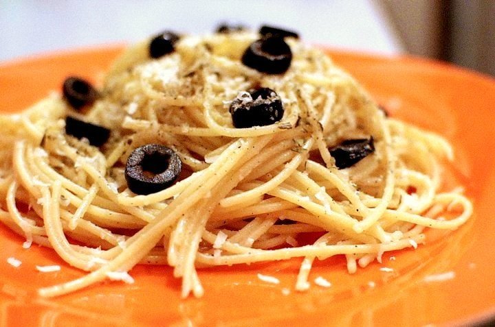 Feta and Olive Spaghetti