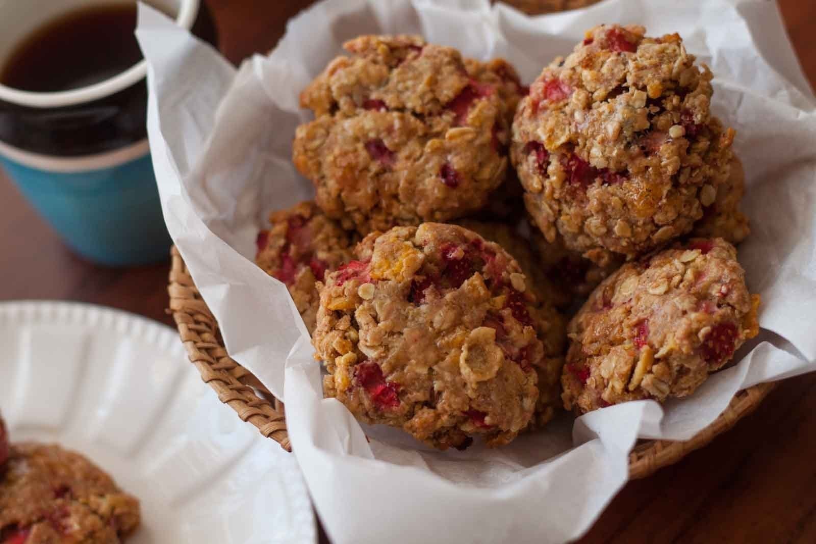 Chewy Strawberry Muesli Oat Cookies