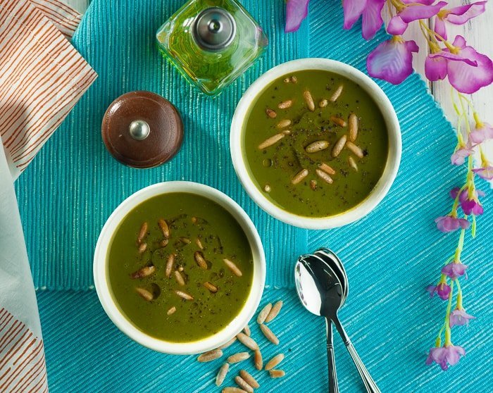 Chilled Spinach and Cucumber Soup
