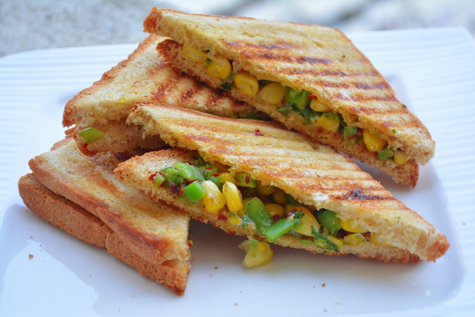 Corn and Capsicum Sandwich