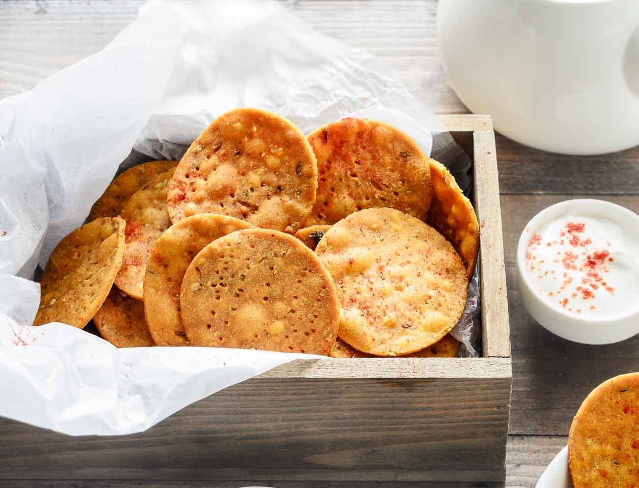 Gujarati Multigrain Masala Mathri
