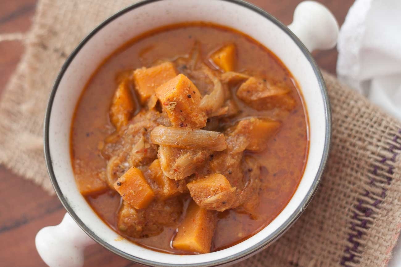 Mangalorean Yellow Pumpkin Curry
