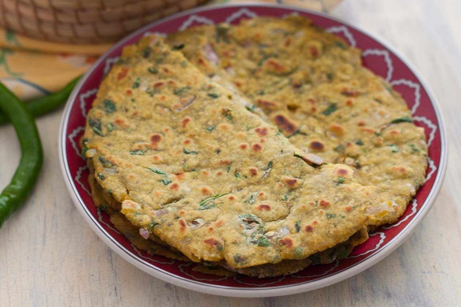 Masala Jowar Methi Roti