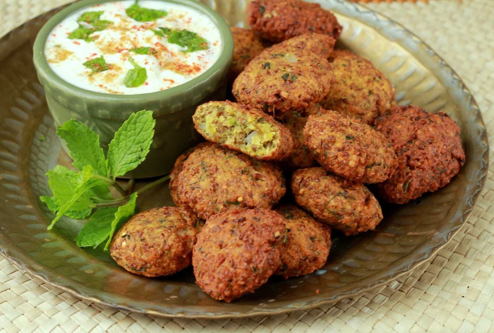 Matkiche Vade (Moth Bean Fritters)