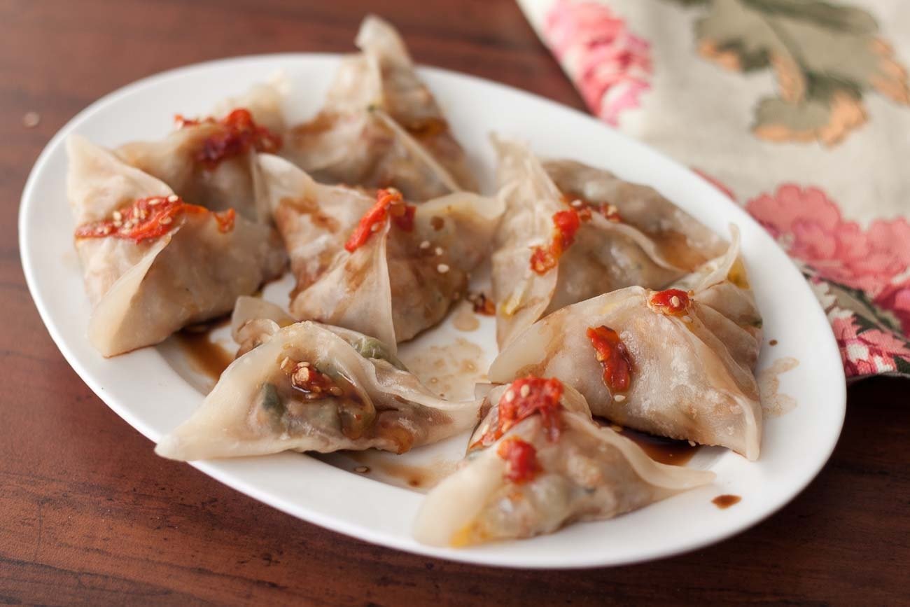 Sichuan-Style Cabbage and Peas Dumplings